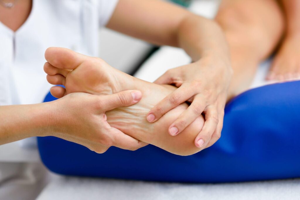 Cuál es el mejor tratamiento para un esguince de tobillo con fisioterapia?